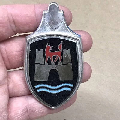 $35 • Buy 1960-62 O.G. Used VW Volkswagen Type 1 Beetle Bug 3-color Hood Crest Emblem