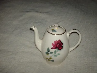 Vintage Alfred Meakin Red Rose Decorated Tea Pot 19 Cm High 12 Cm Wide • £14