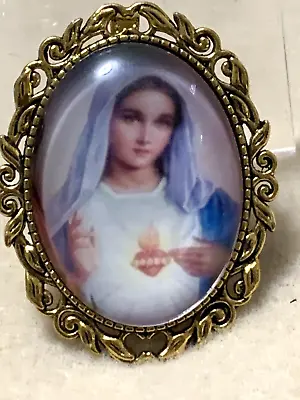 LARGE. SACRED HEART OF MARY CRYSTAL DOME CAMEO BROOCH/PENDANT .g • $13.95