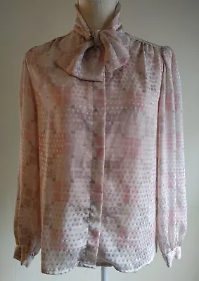 Vintage Ruffle Tie Bow Blouse Shirt Wyndham Shore Womens 10 Teacher Secretary • $6.95