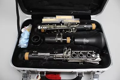 Backun Alpha Clarinet W/ Hardshell Case • $550