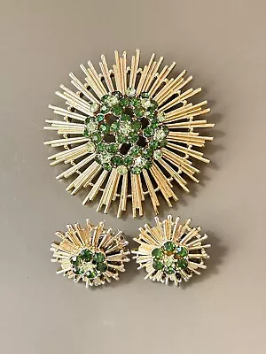 Vintage CORO PEGASUS Starburst Brooch & Earring Set Green Crystal Gold Tones! • $34
