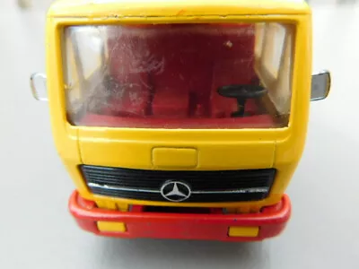 Matchbox Superkings Mercedes Tractor Unit • £8.99