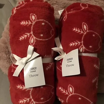 £15 • Buy 2 X Reindeer Red  Christmas Throws 120 X 150 Cm New Gift