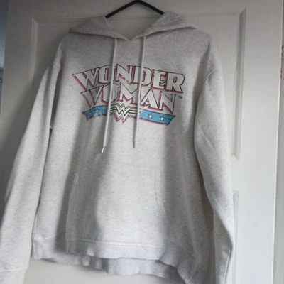 £10 • Buy H&M DC Comics Women’s Wonder Woman Hoodie Grey Marl Size Large