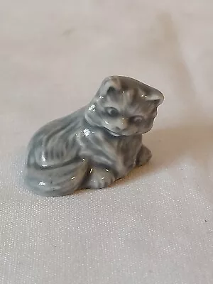 Sitting Kitten Figurine Rose Tea Wade Whimsy • $6