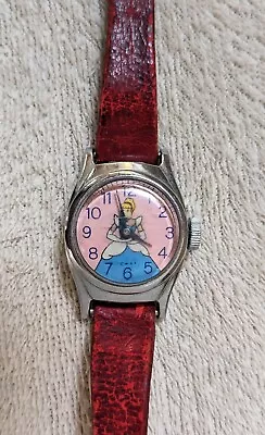 Vintage 1950s Cinderella Wrist Watch - Works! • $25