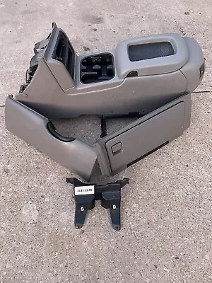 03-07 Chevy Avalanche Silverado GMC Sierra Center Floor Console & Glovebox Gray • $945