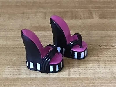 Monster High Lagoona Blue ~ Black Pink Wedge SHOES 1st FIRST WAVE Doll • $20.99