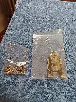 Lot Of 2 Star Wars Items R2-D2 Keychain And Necklace • $8.50