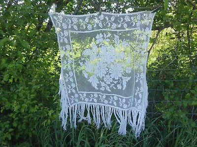 Vintage French Filet Lace Small Curtain Panel. • $14