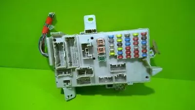 04 05 06 Toyota Camry Fuse Relay Junction Box Oem 3064-19 • $42