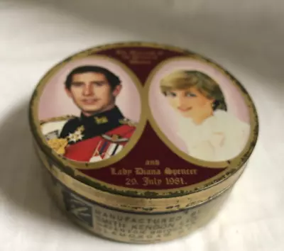 VINTAGE Royal Marriage Prince Charles Lady Diana Spence Commemorative Sweet Tin • £9.89