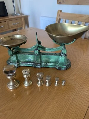£15 • Buy Vintage Cast Iron Balance Weighing Scales To Weigh Up To 2Lb  Plus 6 Bell Weight