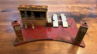 Vintage 1920s/1930s Marx Roadside Rest Stop Service Gas Station Tin Litho Toy • $360