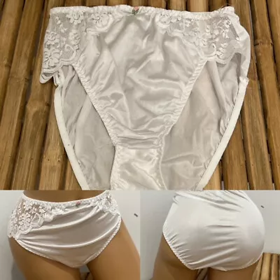 VINTAGE CHANTILLY MAIDENFORM SILKY WHITE HI LEG PANTY Sz L • $46