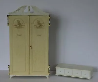 $37.99 • Buy Vintage 1963 Suzy Goose Barbie Armoire Wardrobe Closet & Matching Hope Chest
