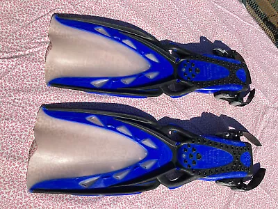 Mares X-Stream Fins - Blue -  Size XS (women’s 6-7). Rarely Used. • $125