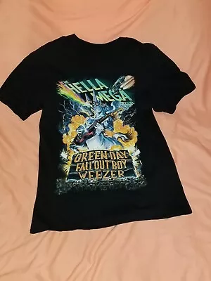 Hella Mega Concert Tour Small T Shirt 2021 2022 Fall Out Boy Green Day Weezer • $18