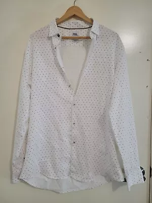 Zara Men's White/ Polka Dot Shirt • $13