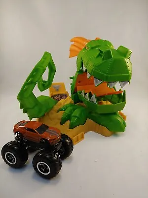 2017 Hot Wheels Dragon Blast Challenge Monster Jam Playset Track W/ Truck • $10