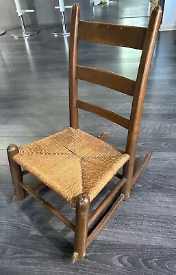 Antique Wood Ladder Back Childrens Rocking Chair Woven Rush Seat Farmhouse Style • $39.99