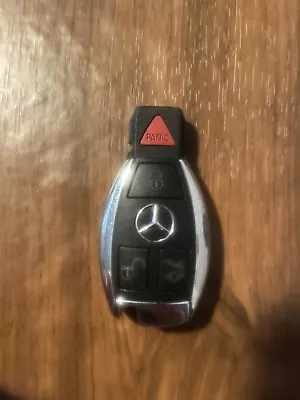 Fcc Id: Yg0huf4762 Oem Mercedes Benz 4 Button Smart Keyless Remote Silver  • $25