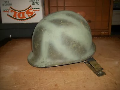 Vintage Rear Seam Vietnam Era US Military M1 Steel Helmet With Liner • £60.32