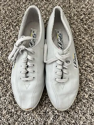 Vintage 1994 LA Gear Women's Gray Low Top Walking Shoes Sneakers Size 8 • $19.99