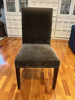 $42 • Buy Dining Chairs 8 Used