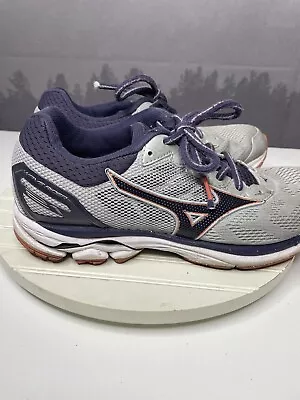 Mizuno Wave Rider 21 Size 9 Gray Purple • $12