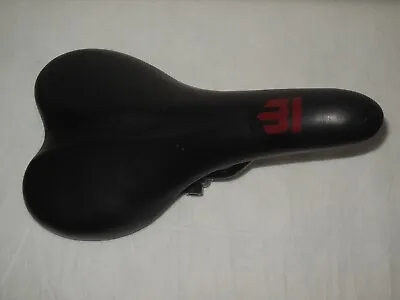 MONGOOSE CIONLLI BICYCLE SEAT BLACK Good Condition • $18.99