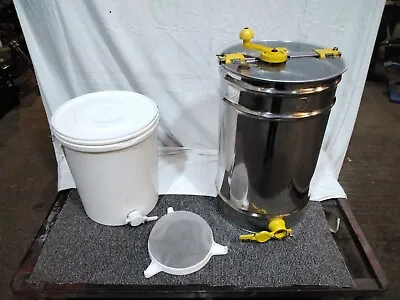 Quarti Honey Extractor/ Separator - 3 Frame Model C/w Strainer And Honey Bucket • £350