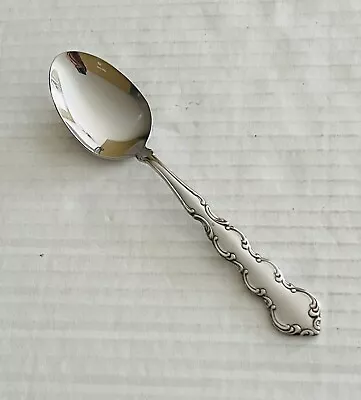 Oneida Deluxe Stainless Mozart Teaspoon Glossy Scalloped Handle • $9