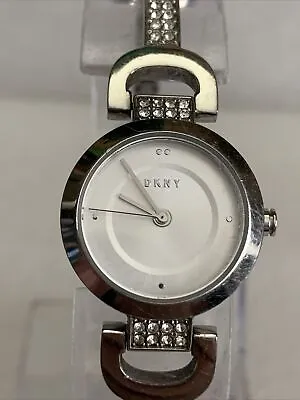 £4.99 • Buy DKNY Women's City Link Quartz Silver Dial Silver Tone Bracelet Watch. NY2751.