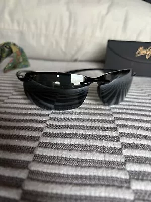 Maui Jim Banyans 412-02 Grey Lens Gloss Black Frame Sunglasses 70mm Authentic • $31