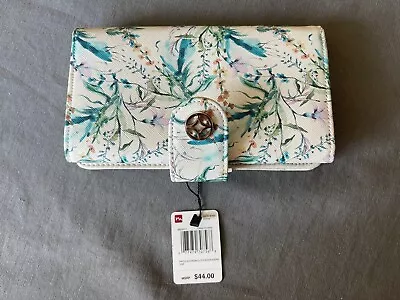 Wallet Clothes Mundi Wallet Clutch With Tags Accessories • $12