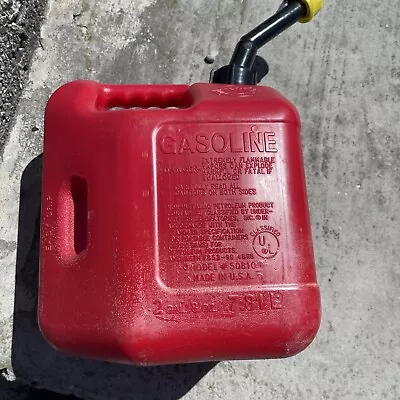 Blitz 2 Gallon 8 Oz Gas Can #50810 • $21