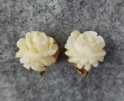 Vintage Giovanni Off White Cream Rose Flower Floral Gold Tone Clip On Earrings • $13.99