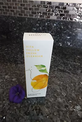La Palette Beauty Vita Yellow Fresh Cleanser New In Box Full Size 3.38oz • $18.99
