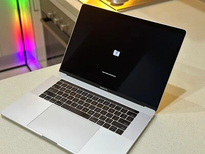 $450 • Buy MacBook Pro Apple TouchBar 15 Intel®Core™i7*16GB+512GB SSD*USBC+GPU*15.4”LE#4184