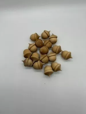 Vintage Wood Acorns 17 Pcs • $5