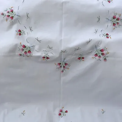 Pretty Vintage 100% Cotton Embroidered Tablecloth With Scalloped Edge 62” X 50” • £21