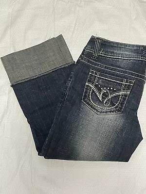 H2J Capri Jeans Denim W/Large Cuff And Pocket Stitching Design. Size 7/8. • $25