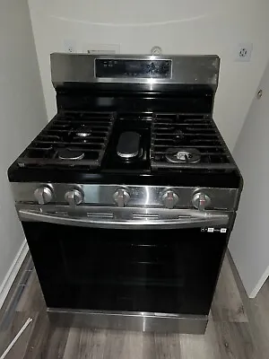 Samsung 5.8cu. Ft. Freestanding Gas Range With Convection - Stainless Steel... • $500
