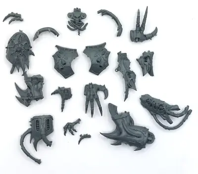 Chaos Space Marines Daemon Prince 40k Armour Panels Claws  [bits 40k] • £15.99