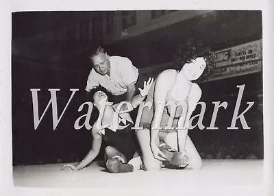 Vintage Wrestling Women Original Photos B&W Original Print 5  X 7  • $38.50