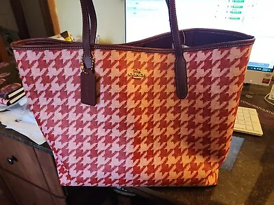 Coach (CJ626) Pink Red Houndstooth Coated Canvas City Tote Shoulder Bag Purse • $125