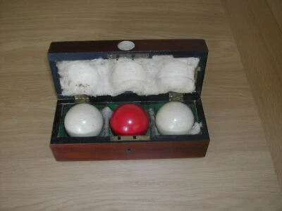£5 • Buy Antique Burroughs & Watts Billiard Balls In Original Case