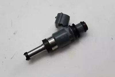 07 08 Yamaha R1 & More  Throttle Body Fuel Injector - *oem* • $19.95